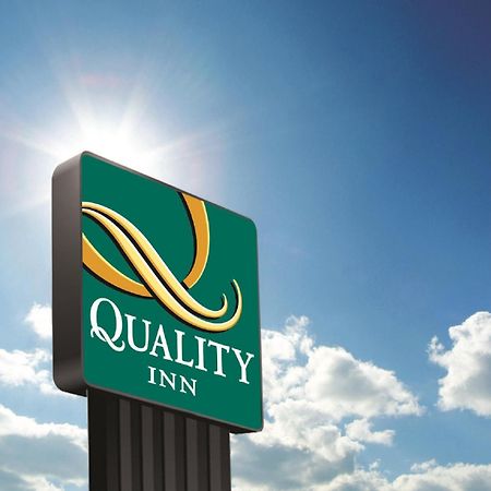 Quality Inn & Suites Detroit Lakes Exterior photo