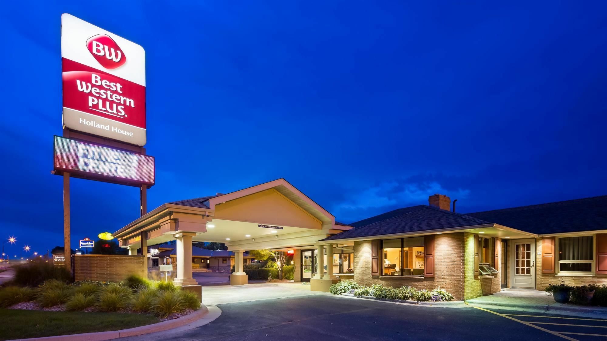 Quality Inn & Suites Detroit Lakes Exterior photo